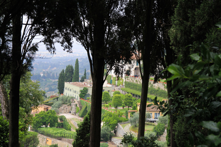 Guido N. Zingari, giugno2014, Fiesole. Vista di Villa Medici da Via Mantellini